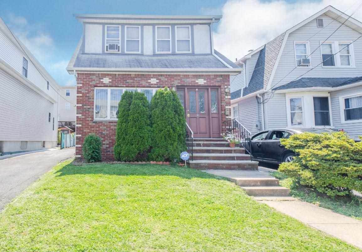 529 78TH ST - Photo 1