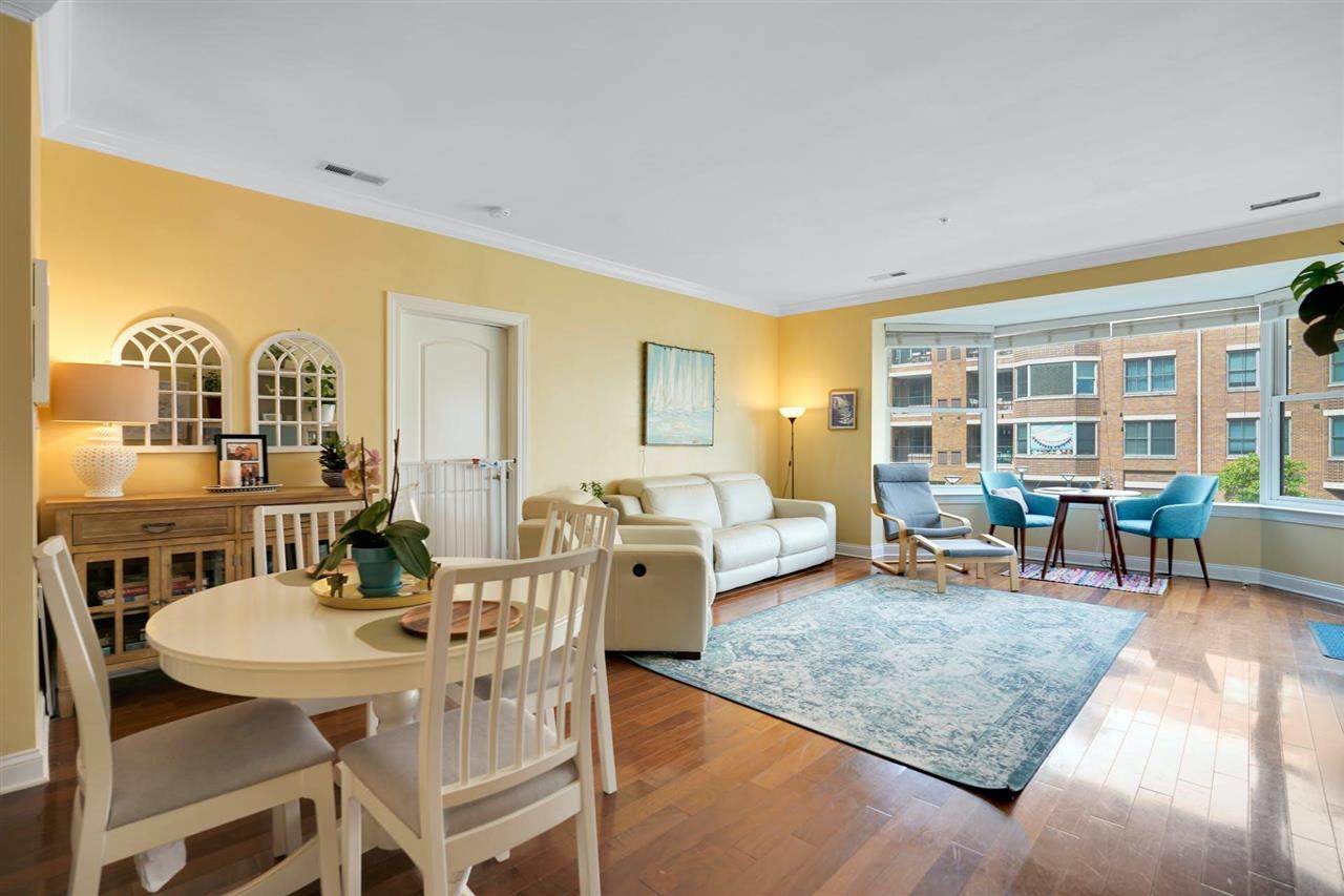 22 Avenue At Port Imperial - Photo 1