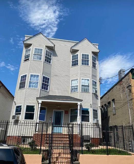 132 Wilkinson Ave - Photo 1