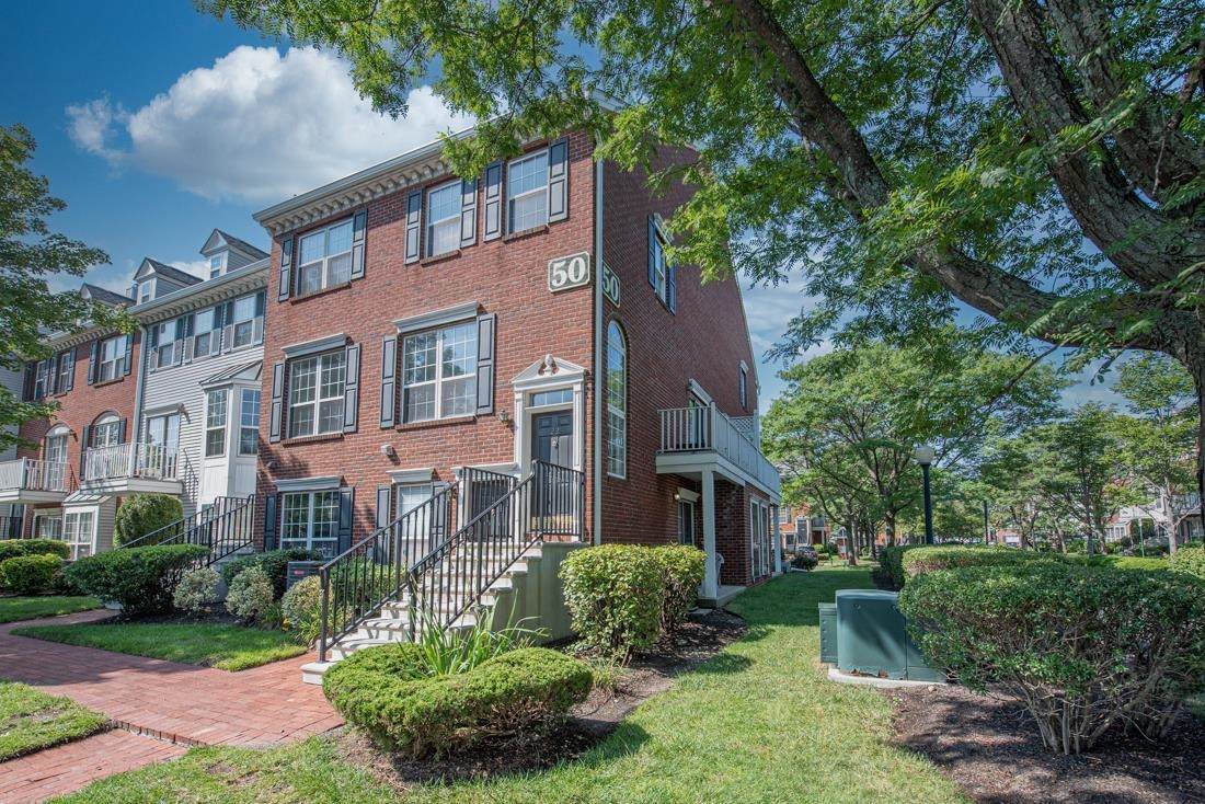 22 Mulberry St - Photo 1