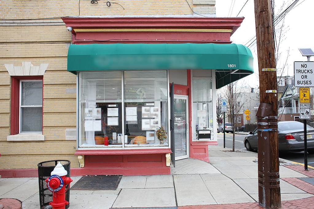 1801 Manhattan Ave - Photo 1