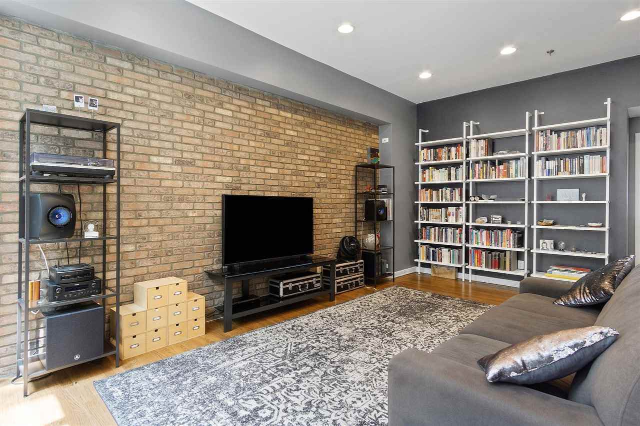 357 Varick St - Photo 1