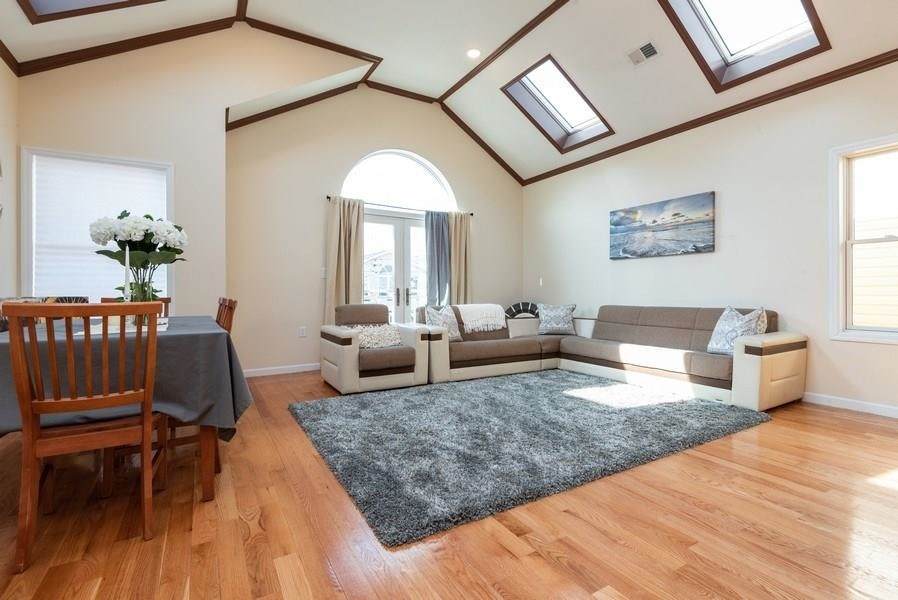 58 Bostwick Ave - Photo 1