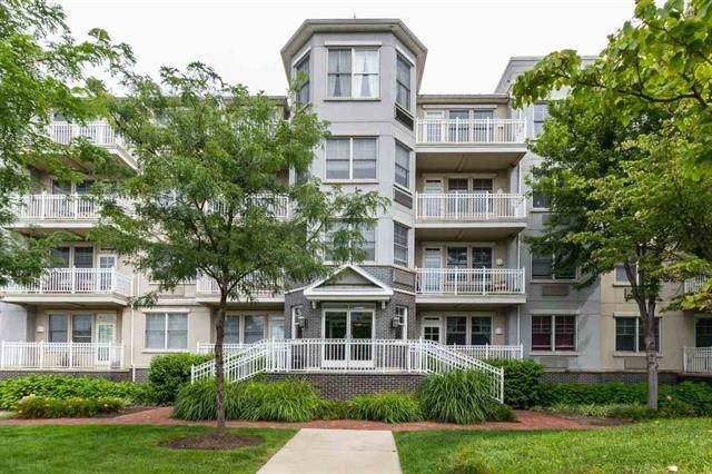 4 Constellation Pl - Photo 1