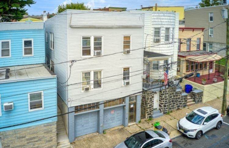 1410 10TH ST - Photo 1