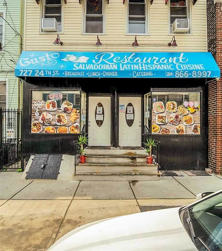 727 24TH ST - Photo 1