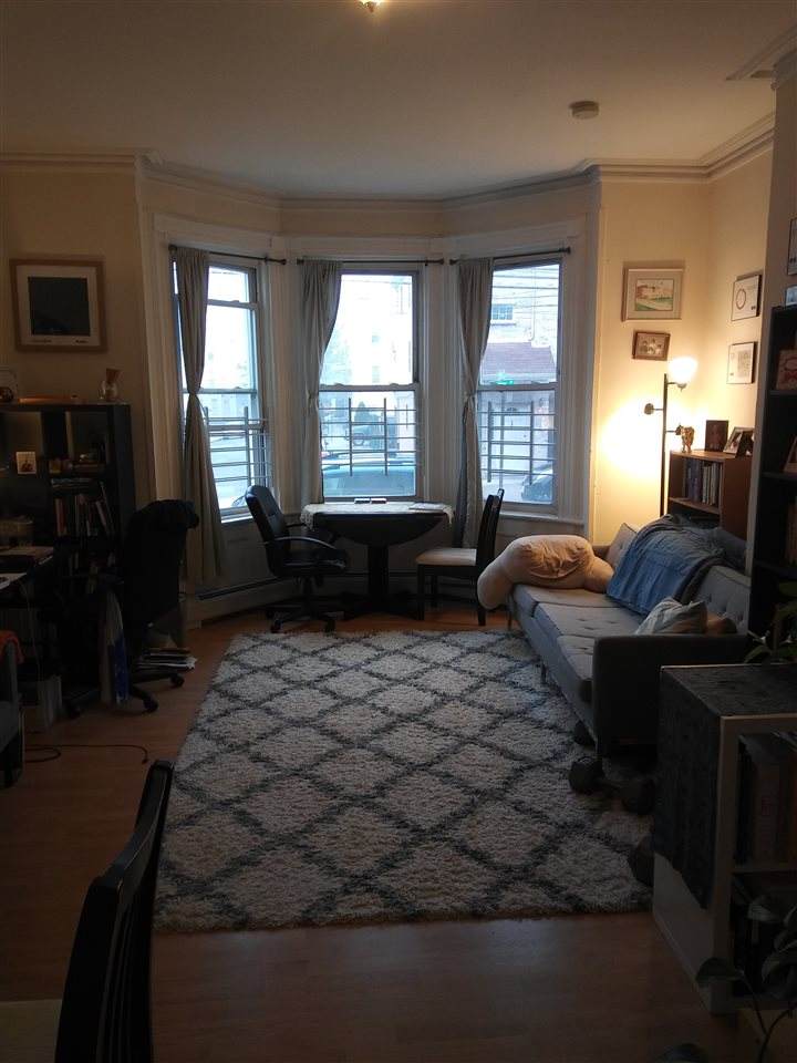 146 Hopkins Ave - Photo 1