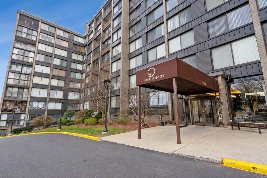 9060 Palisade Ave - Photo 1