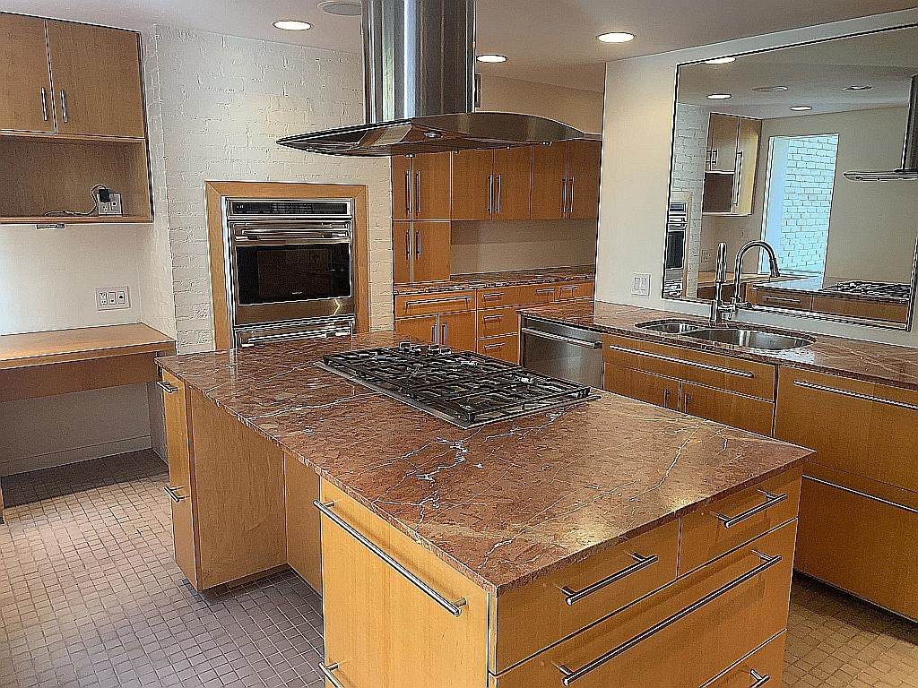 1103 Garden St - Photo 1