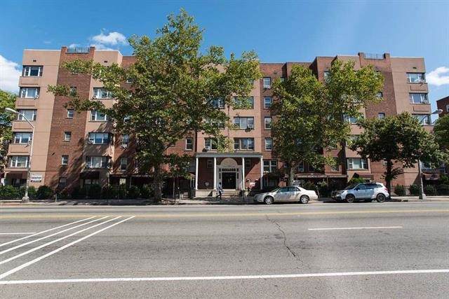 2520 Kennedy Blvd - Photo 1