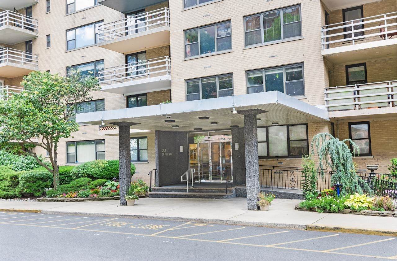 201 St Pauls Ave - Photo 1