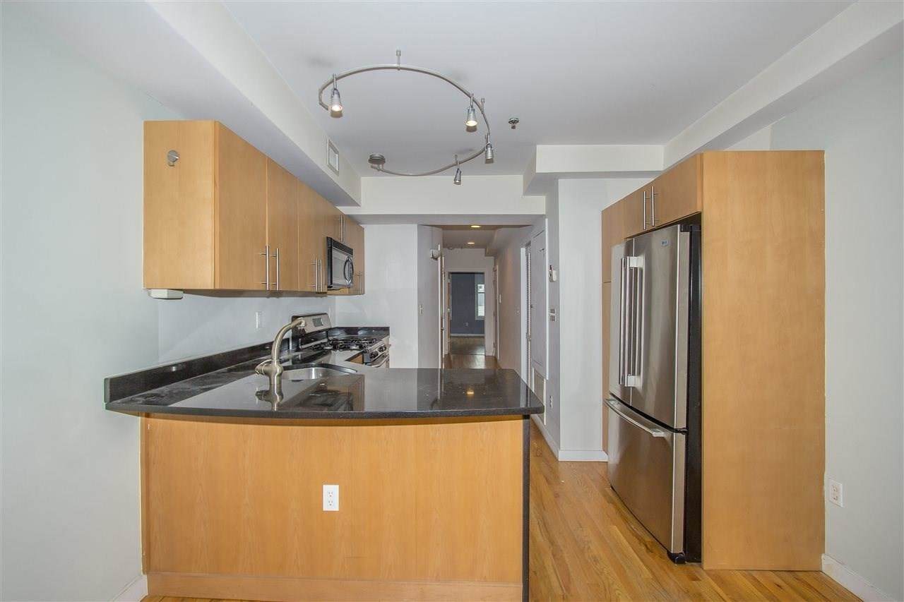 412 Monroe St - Photo 1