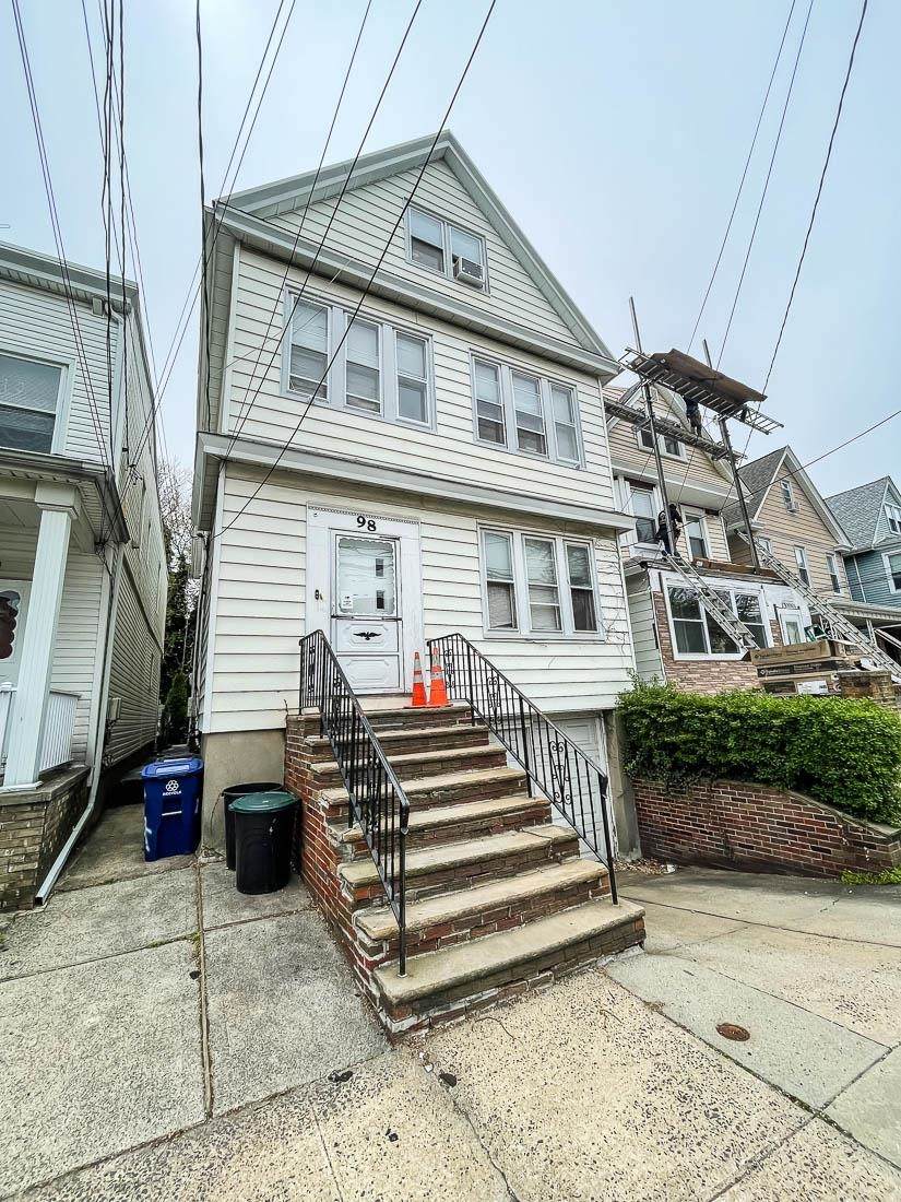 98 West 45Th St - Photo 1