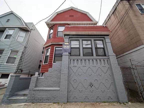 852 Westside Ave - Photo 1