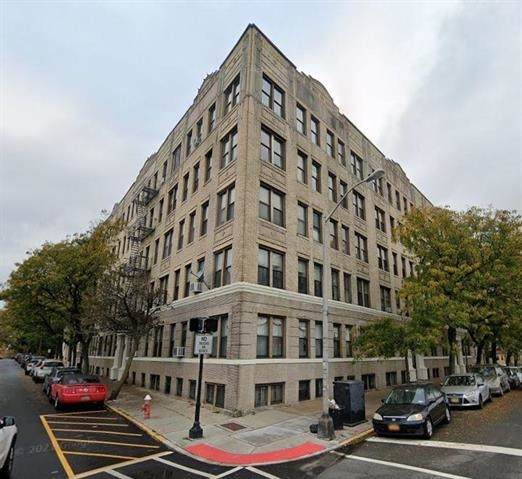 845 Blvd East - Photo 1