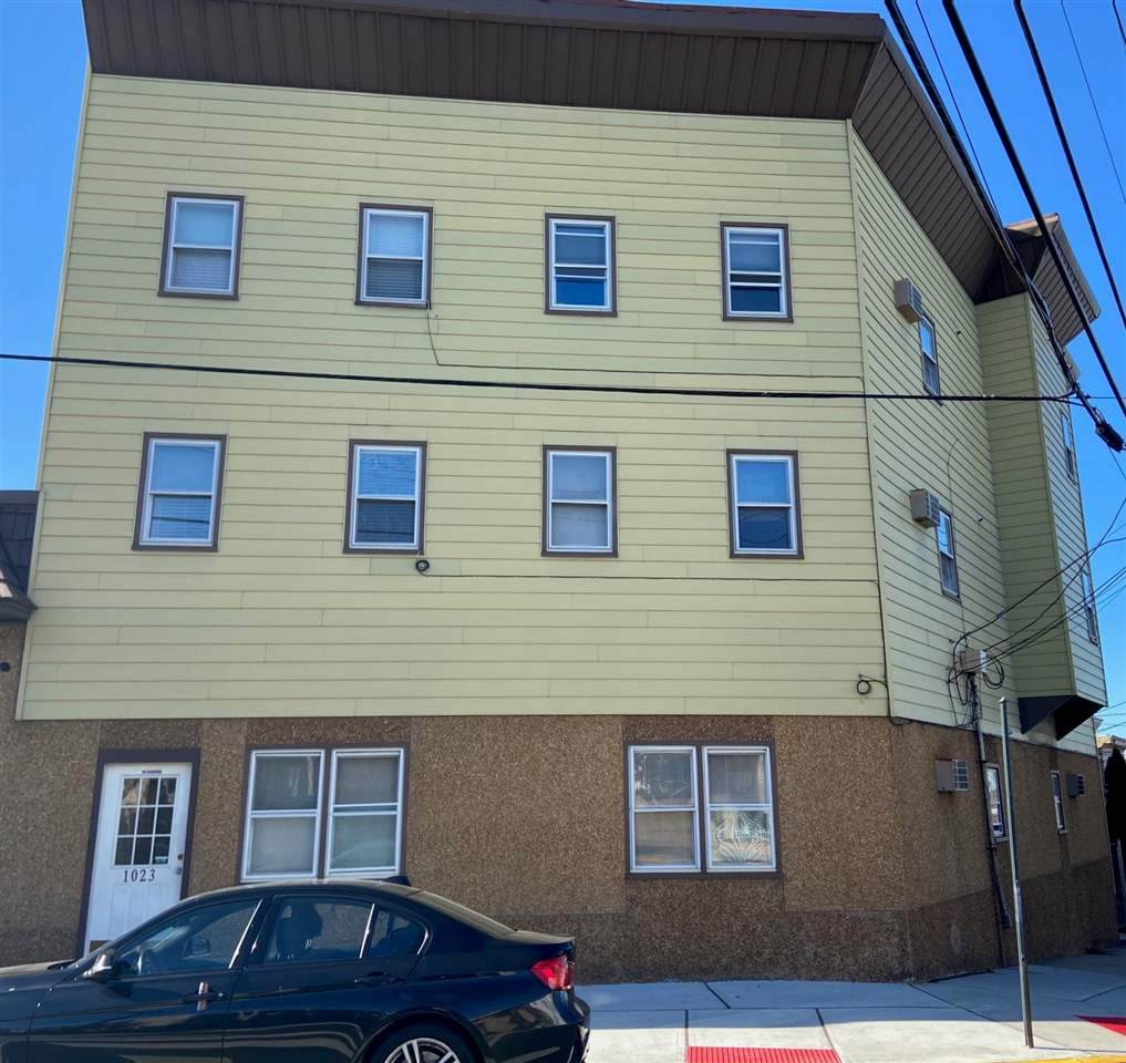 1023 Paterson Plank Rd - Photo 1