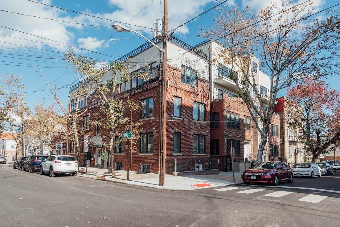 58 Giles Ave - Photo 1