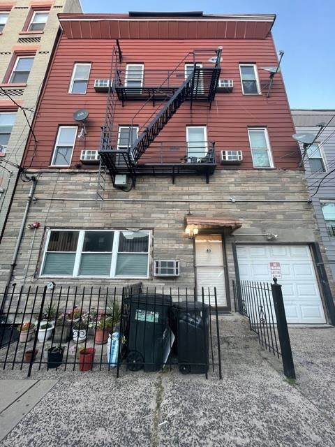 40 Beacon Ave - Photo 1