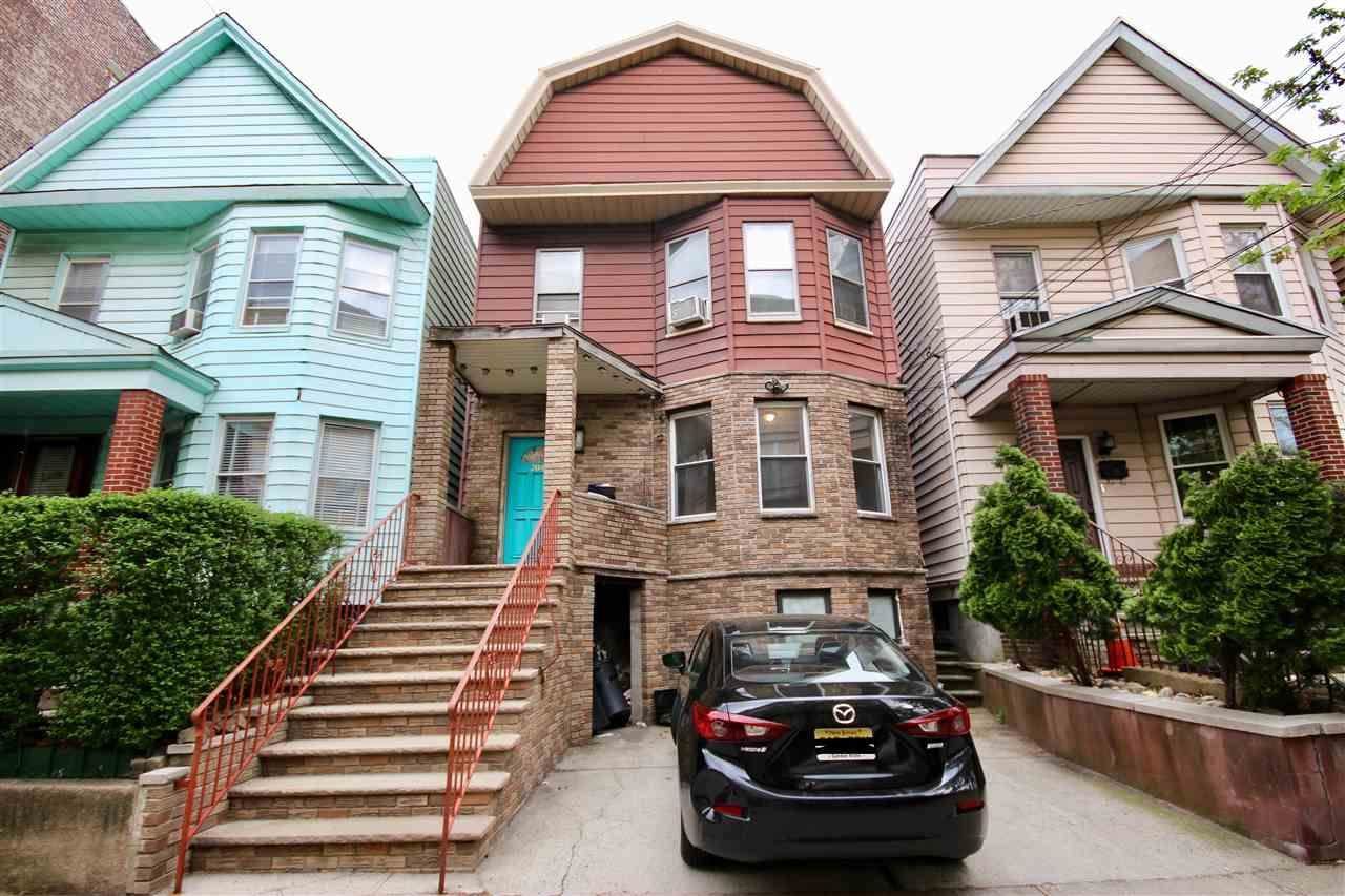 204 Sherman Ave - Photo 1