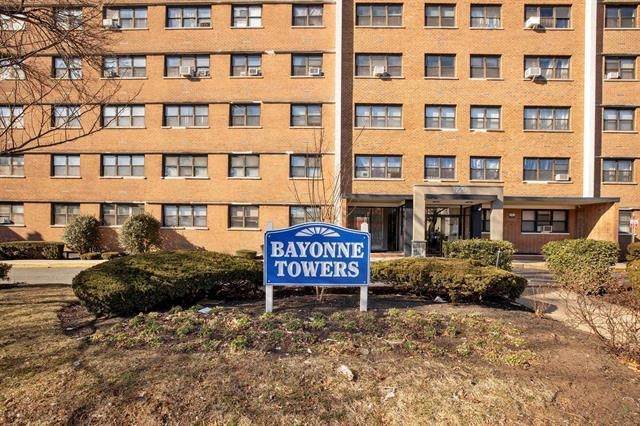 1225 Kennedy Blvd - Photo 1