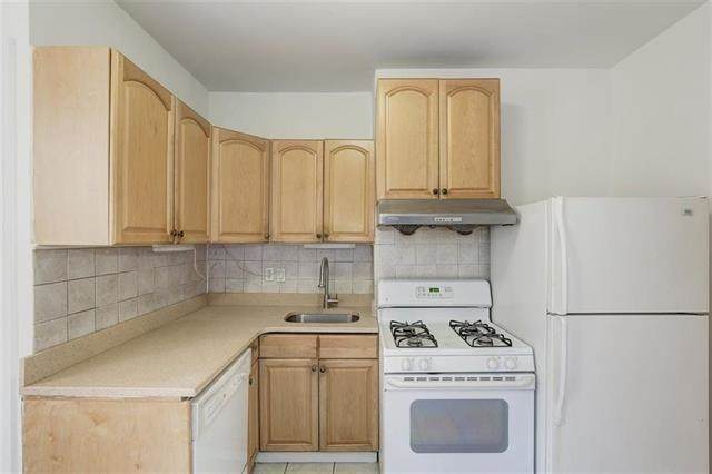 7 Skillman Ave - Photo 1