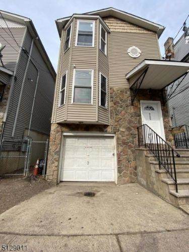 305 Van Houten St - Photo 1