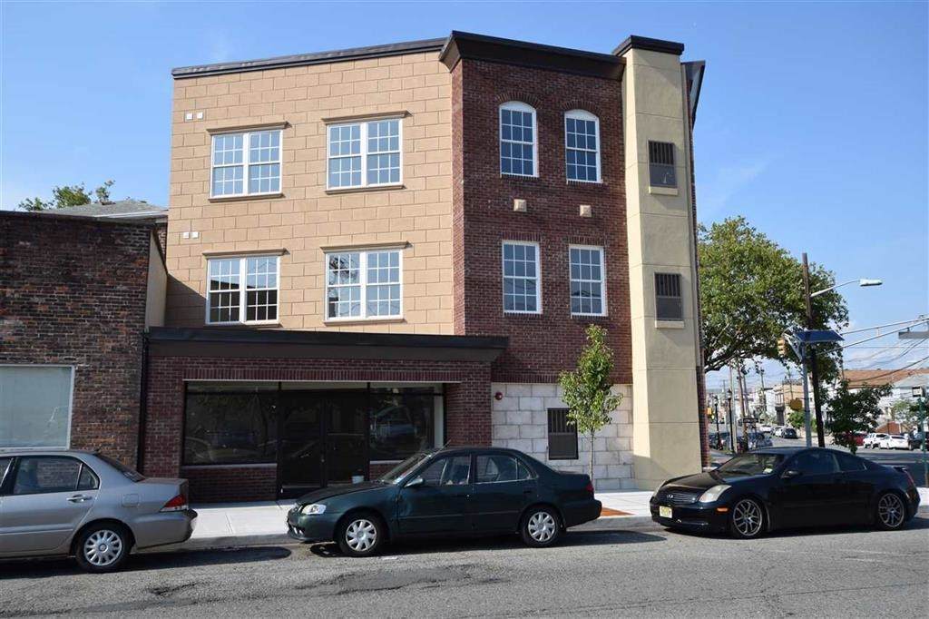 231 Avenue C - Photo 1