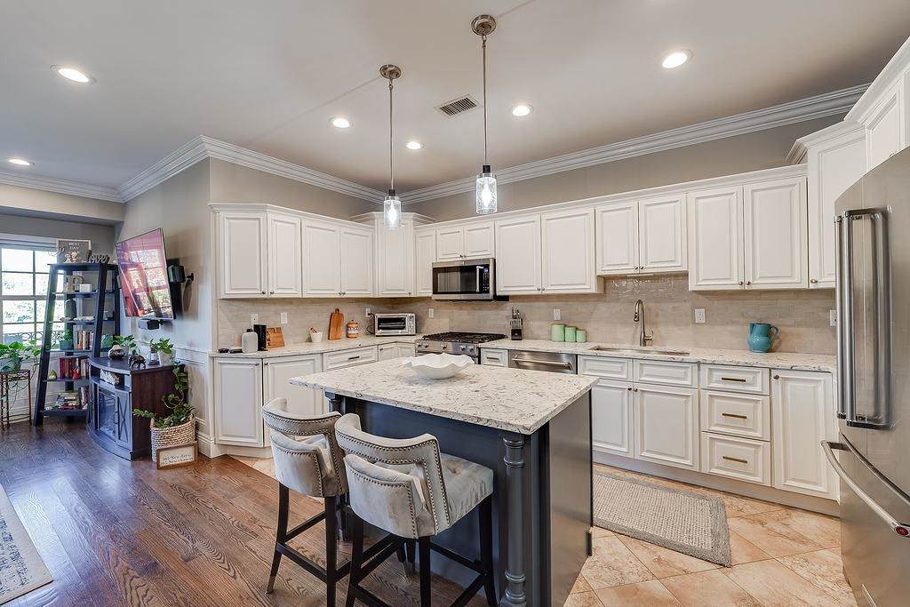 349 Palisade Ave - Photo 1