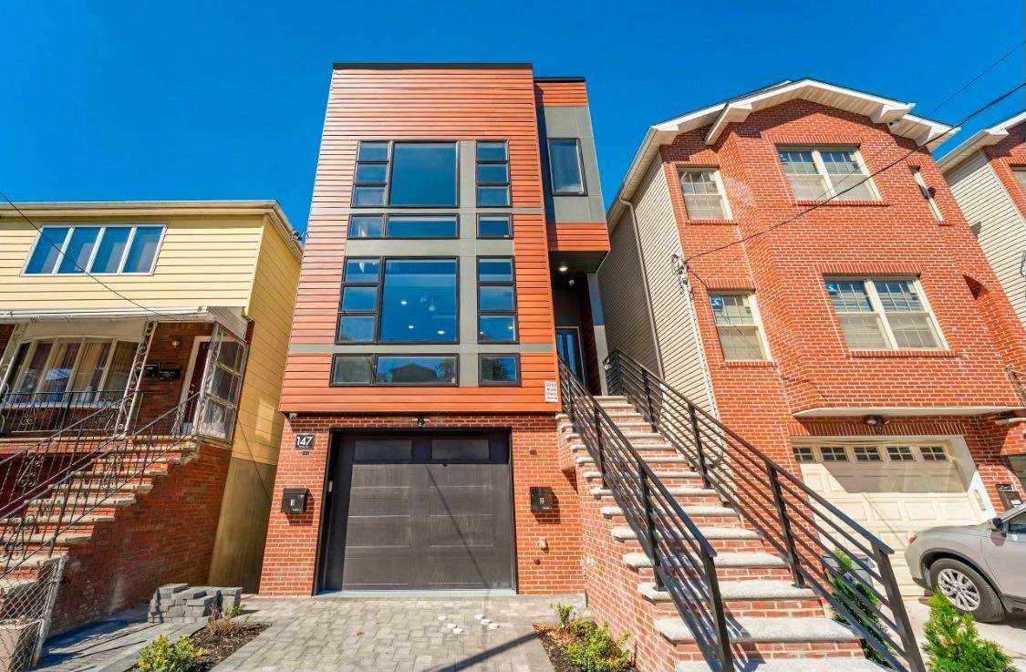 147 Terrace Ave - Photo 1