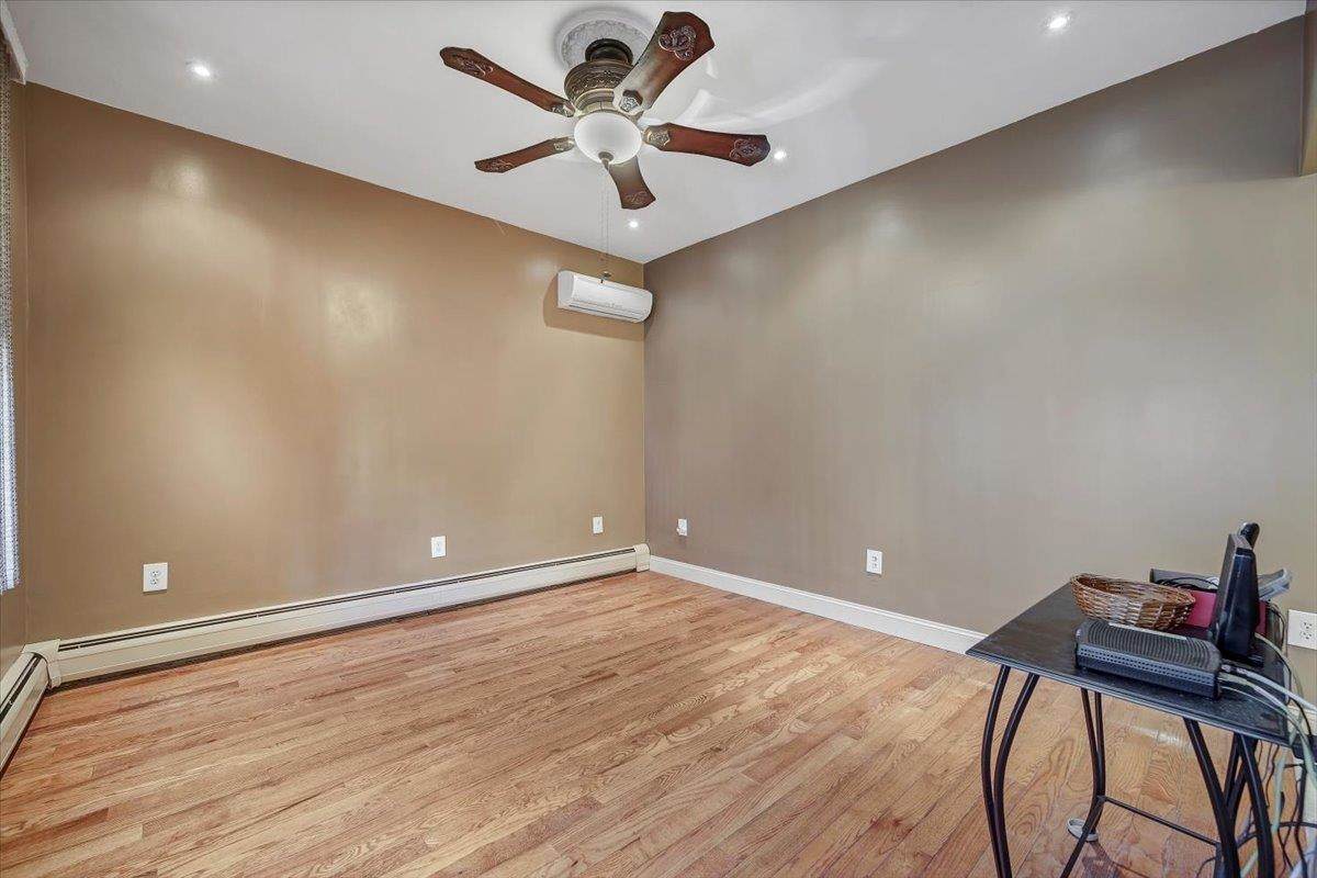 6713 Bergenwood Ave - Photo 1
