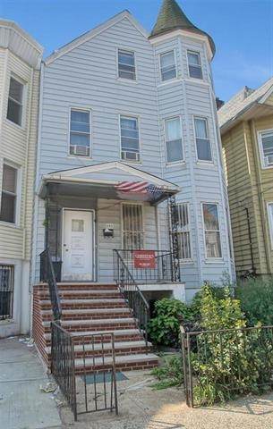 245 Academy St - Photo 1
