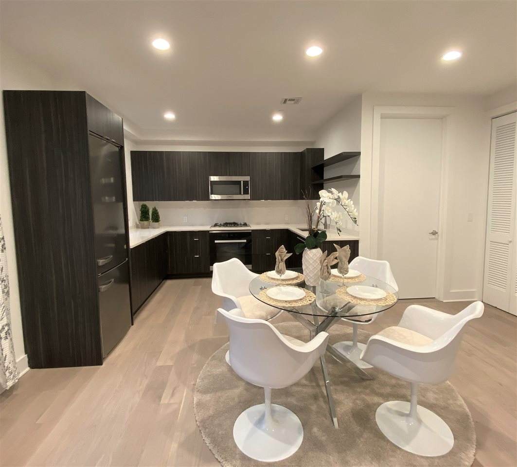 110 Brunswick St - Photo 1