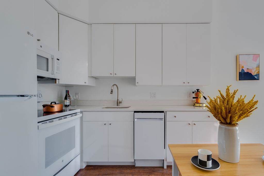 253 Academy St - Photo 1