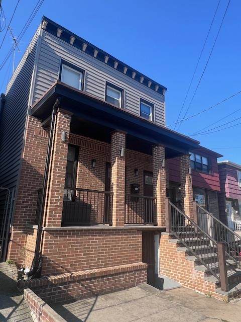 87 Stuyvesant Ave - Photo 1