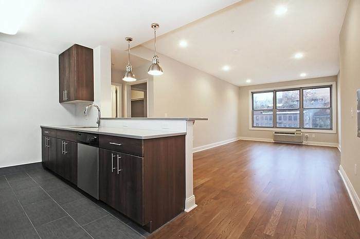100 Marshall St - Photo 1