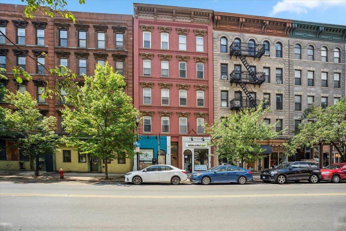 159 14TH ST - Photo 1