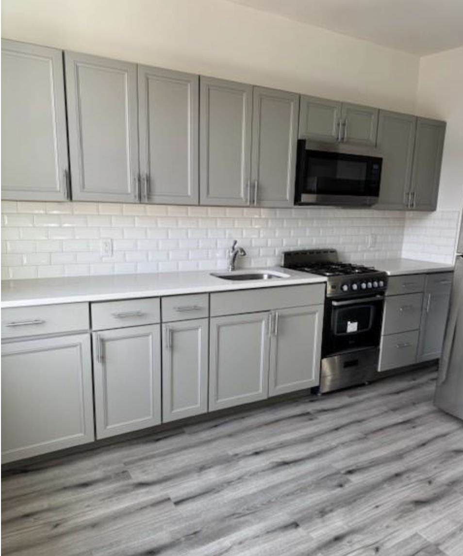 315 70TH ST - Photo 1