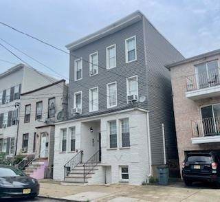 162 Griffith St - Photo 1
