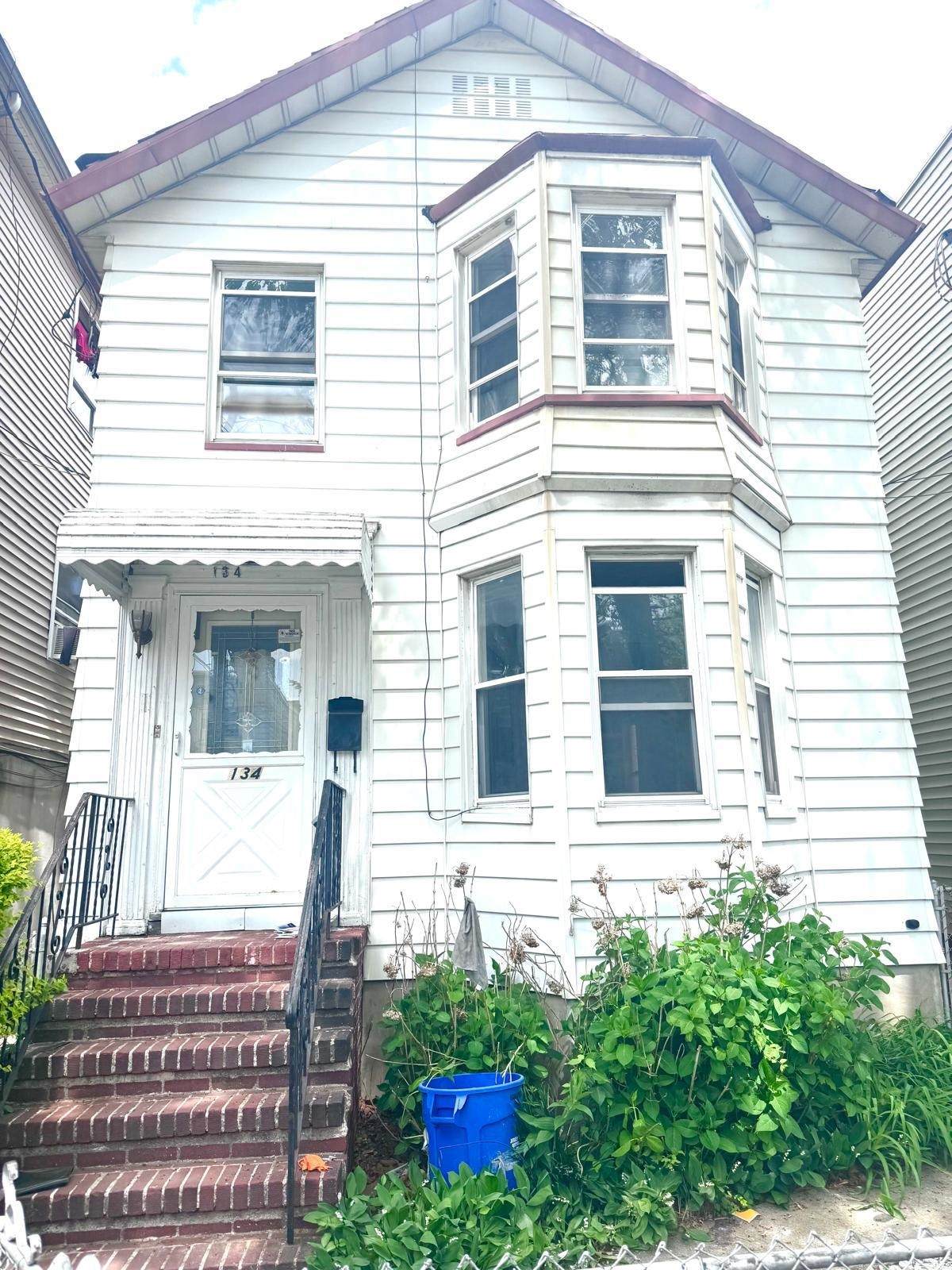 134 Boyd Ave - Photo 1