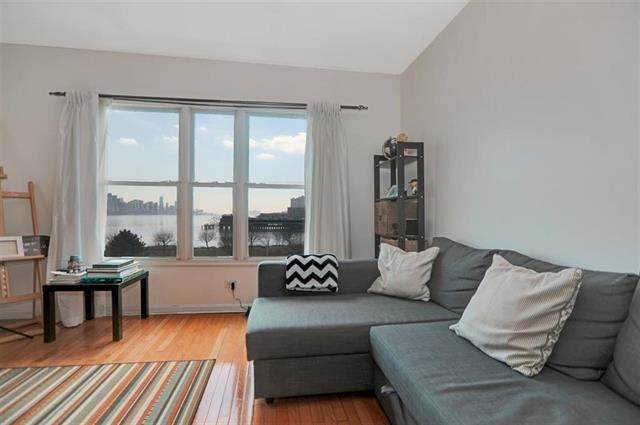 330 The Promenade - Photo 1
