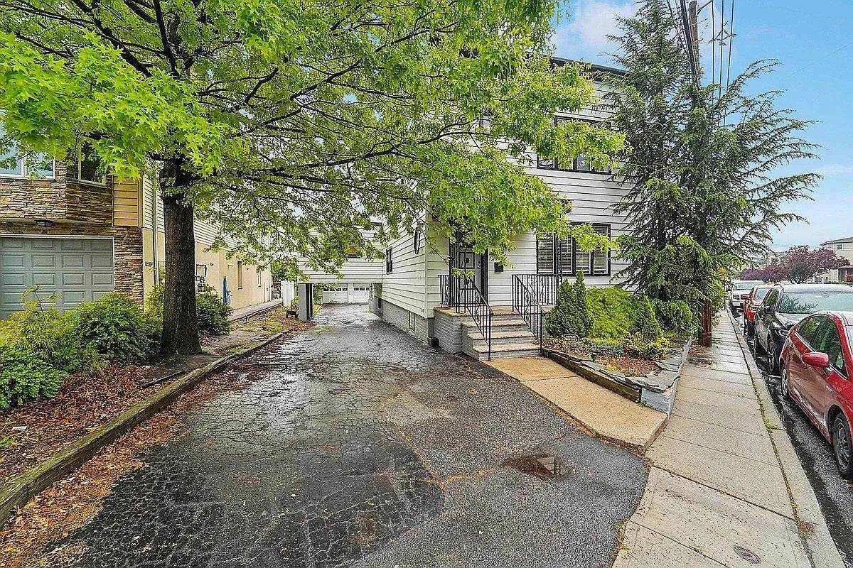 1111 Farm Rd - Photo 1