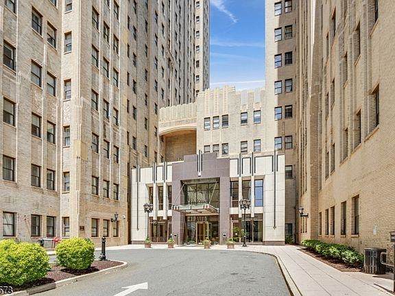 4 Beacon Way - Photo 1