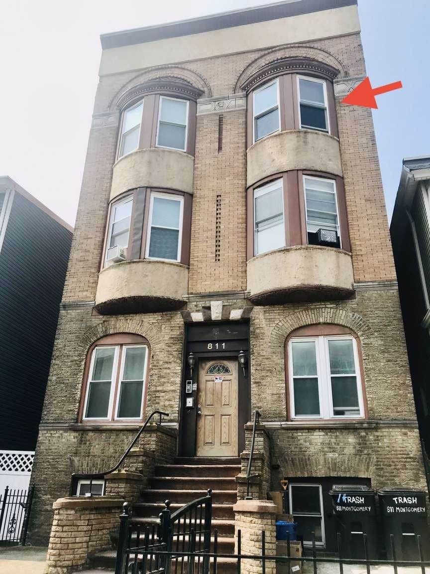 811 Montgomery St - Photo 1