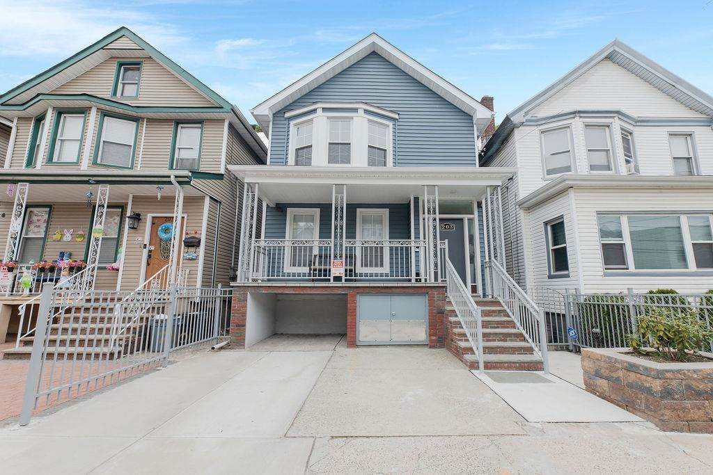 203 Pearsall Ave - Photo 1