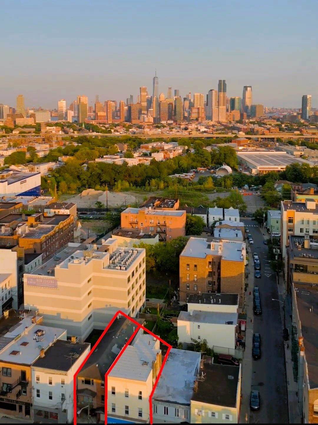 374 Summit Ave - Photo 1