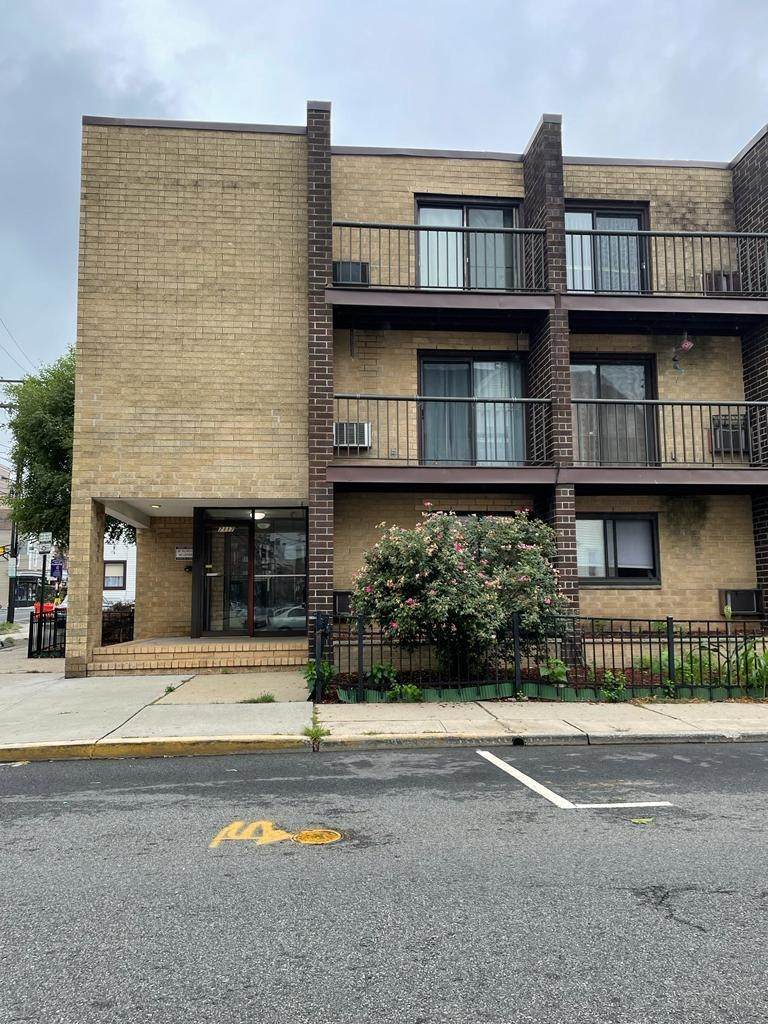 7117 Park Ave - Photo 1