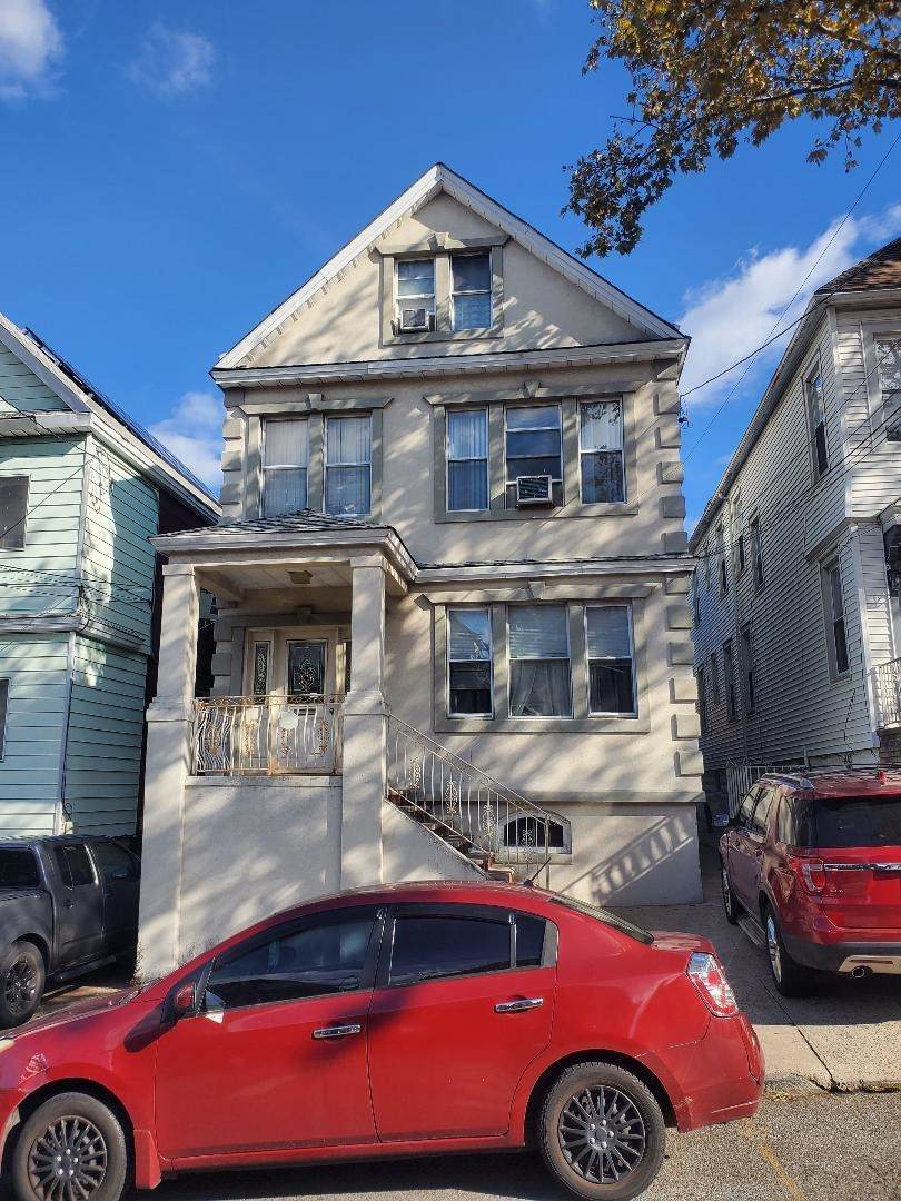 326 Stegman Parkway - Photo 1