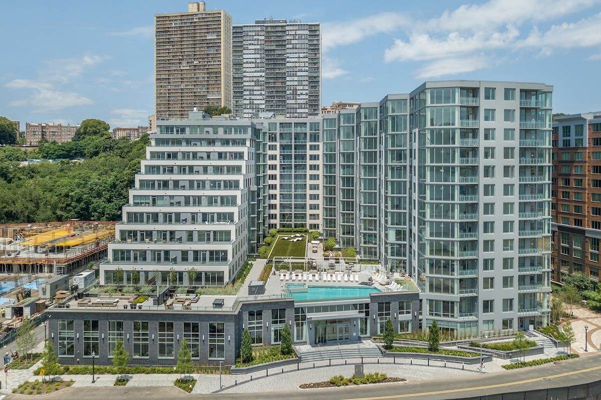 9 Avenue At Port Imperial - Photo 1