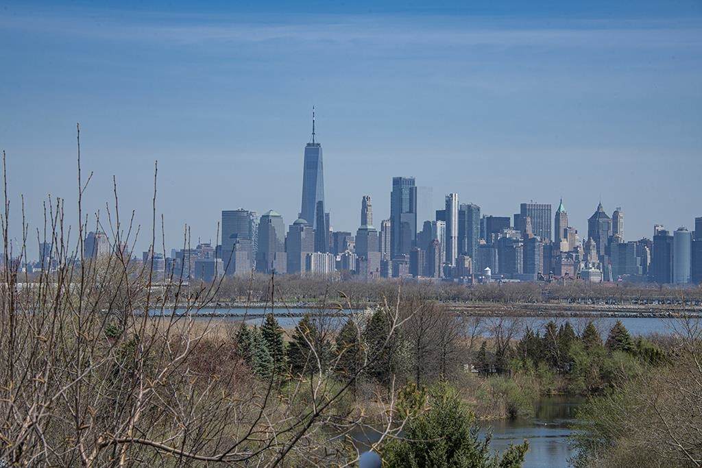 30 Freedom Way - Photo 1