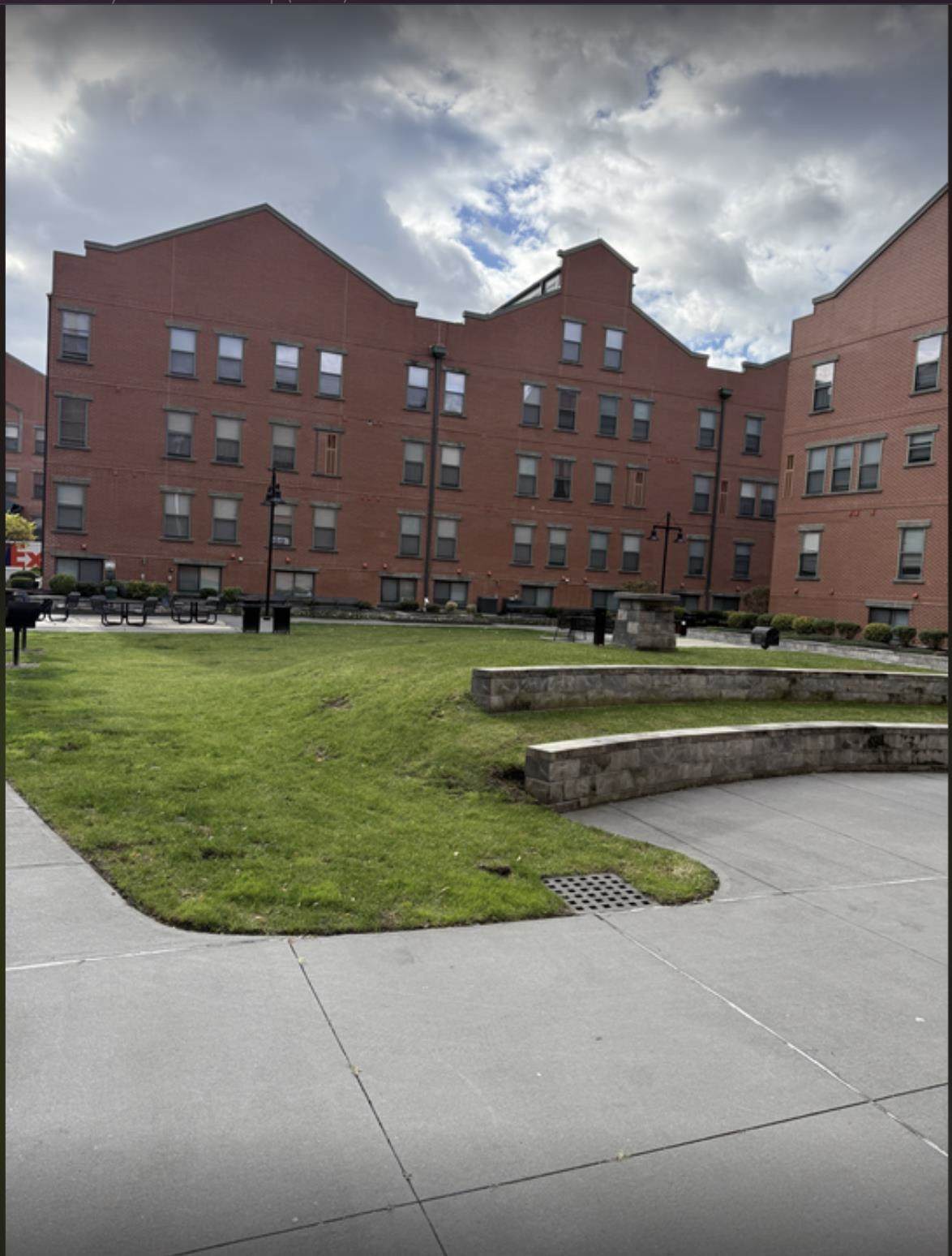 160 Lafayette St - Photo 1